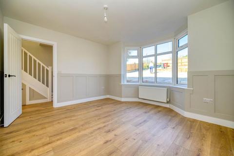 undefined, Henley Road, Reading RG4
