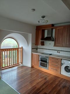 undefined, Three bed 2nd floor apartment
