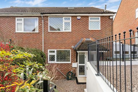 undefined, Arabia Close, North Chingford