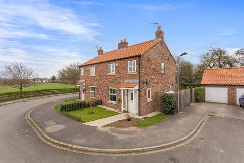 3 bedroom house for sale, Meadowfield Close, Swinton, Malton