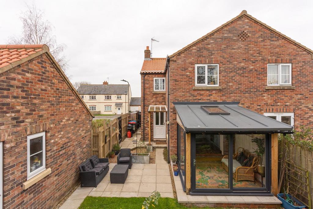 3 Meadowfield Close-21.jpg