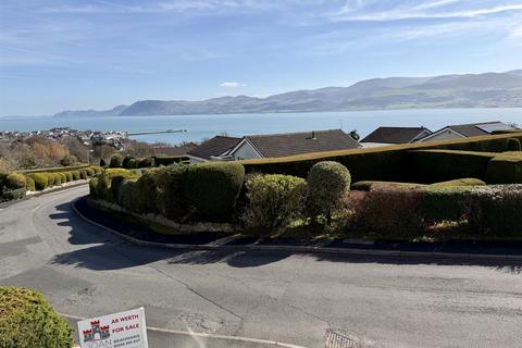 undefined, Cae Mair, Beaumaris