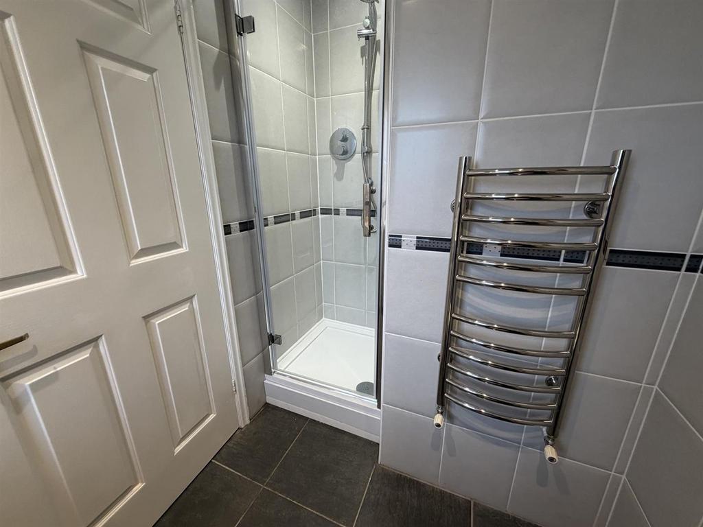 En Suite Shower Room