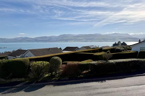 undefined, Cae Mair, Beaumaris