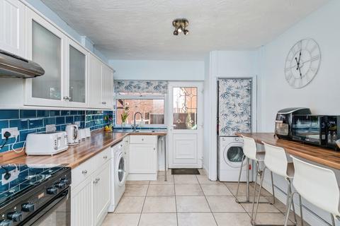 3 bedroom terraced house for sale, Bebington Road, Great Sutton, Ellesmere Port, Cheshire, CH66