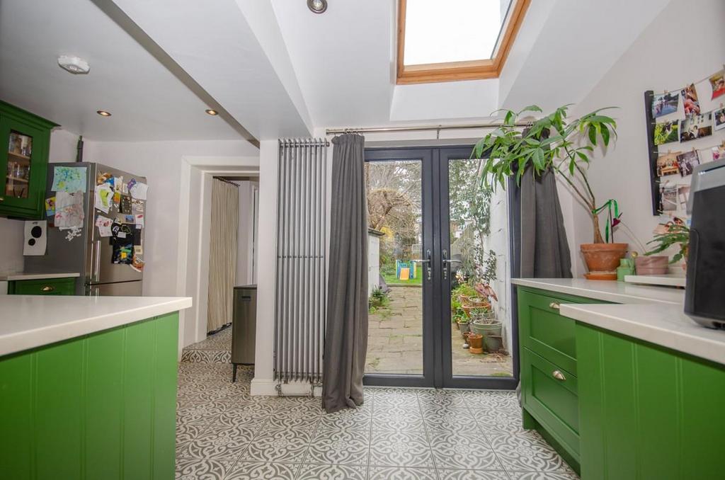 Kitchen pic 5.jpg