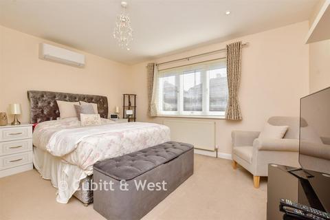 undefined, The Glen, Croydon CR0