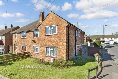 2 bedroom maisonette for sale, Sandgate Road, Welling, Kent
