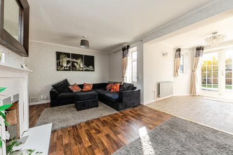 3 bedroom end of terrace house for sale, Raleigh Crescent, Stevenage, SG2