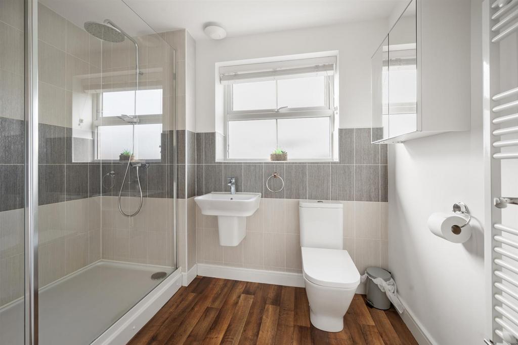 Bedroom Three - en-suite.jpg