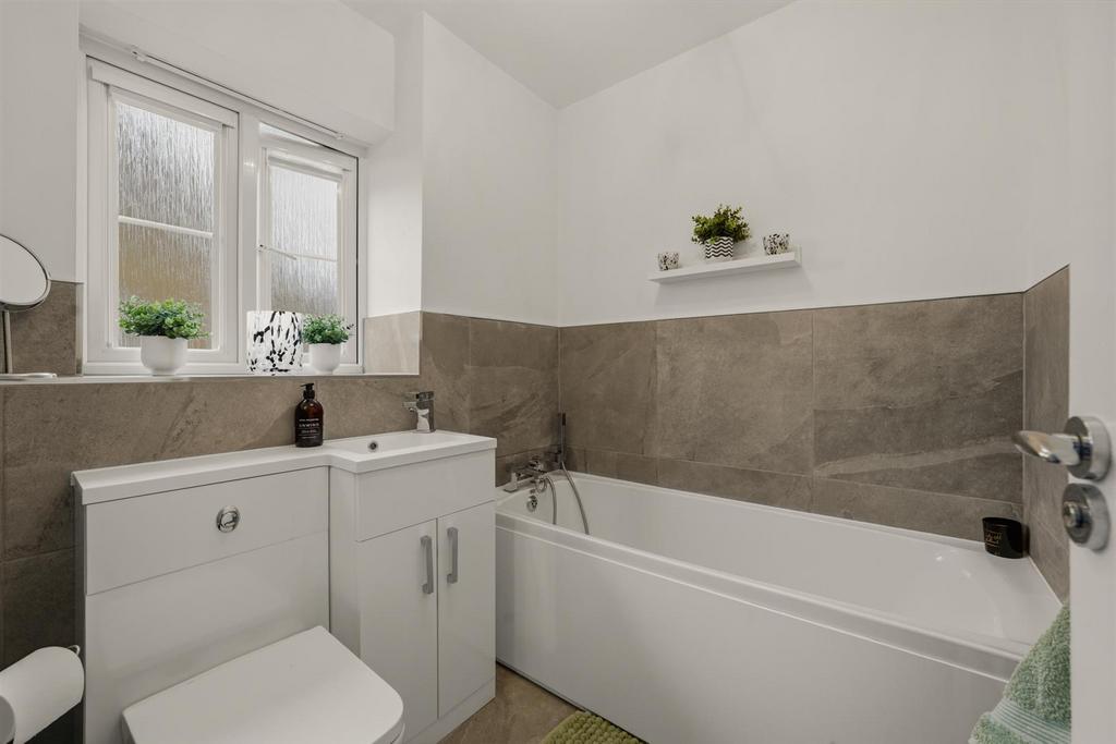 65 Blaen Bran Close-8.jpg