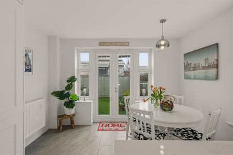 undefined, Blaen Bran Close, Cwmbran NP44