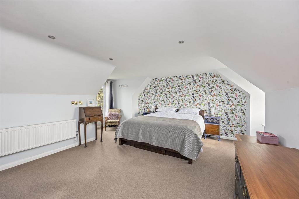 Cissbury Road, 1-016.JPG