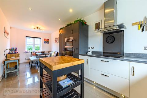4 bedroom detached house for sale, Tennyson Avenue, Lindley, Huddersfield, HD3