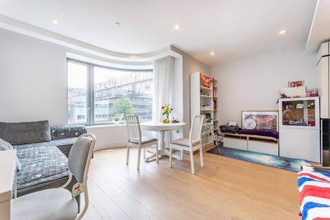 1 bedroom flat to rent, The Corniche, Albert Embankment, London, SE1