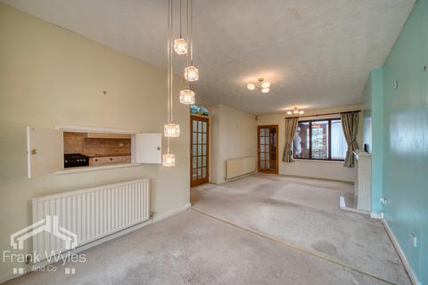 3 bedroom detached house for sale, Frobisher Drive, Lytham St. Annes, Lancashire