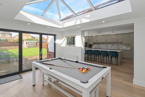 4 bedroom detached house for sale, Little Glen Road, Leicester LE2