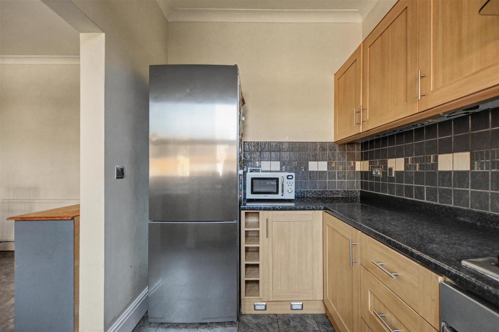 Kitchen 3.jpeg