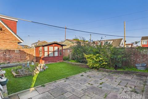 undefined, Astral Way, Hull HU7