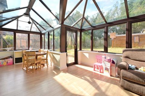 undefined, Aviemore Gardens, Northampton, Northamptonshire, NN4