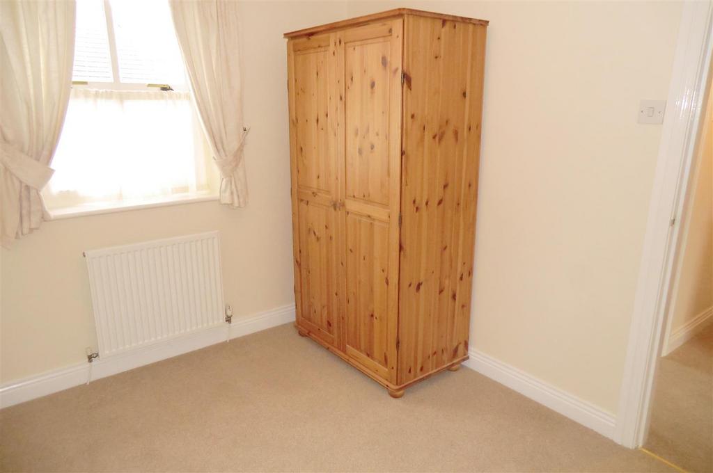 Bed2.jpg