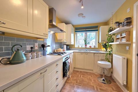 undefined, Fiver Close, Whitchurch, RG28 7FN