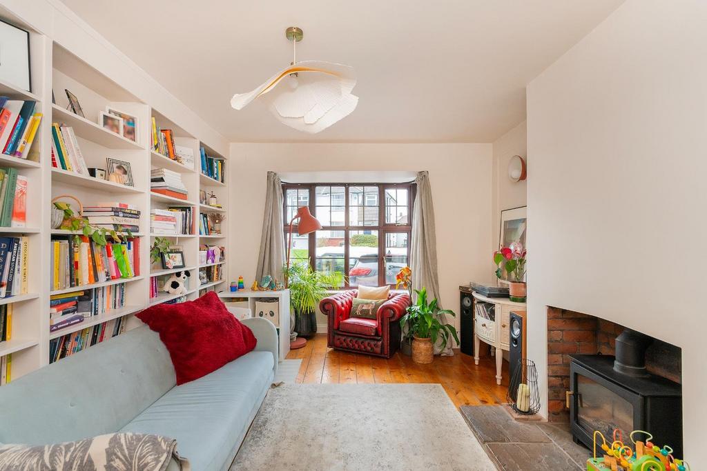 8 C5 RBH - Living Room D.jpg