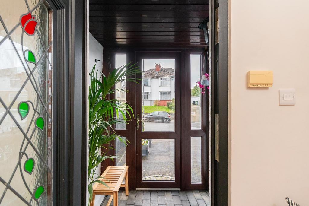 8 C5 RBH - Porch A.jpg