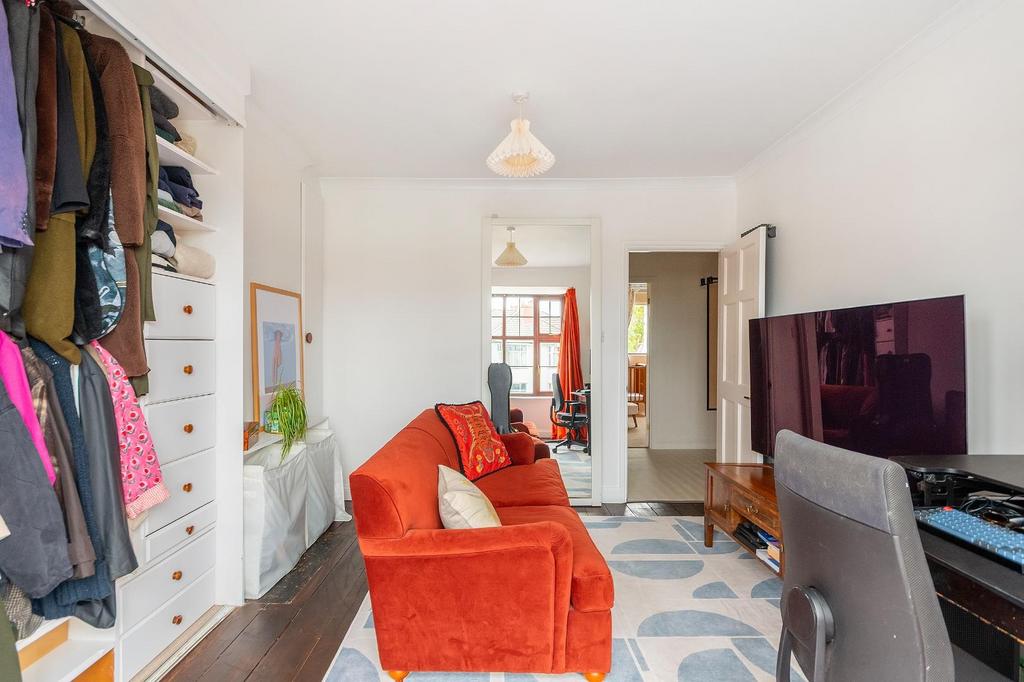 8 C5 RBH - Bedroom G.jpg