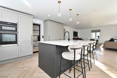 undefined, Crowborough Hill, Crowborough, TN6