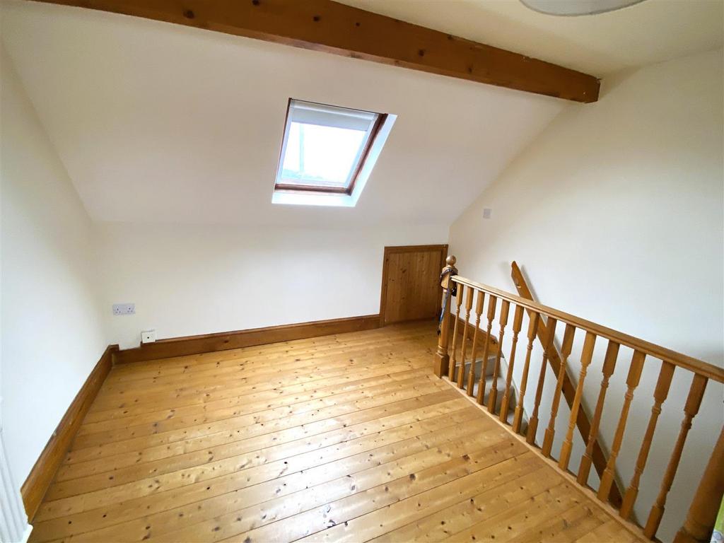 Attic (2).JPG