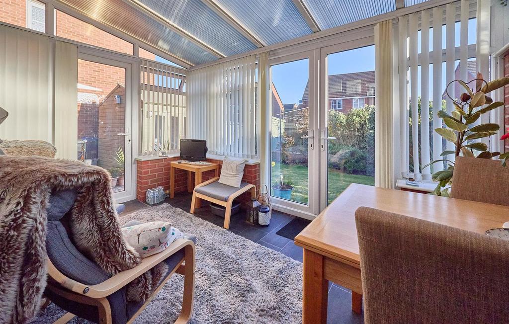 Conservatory to rear