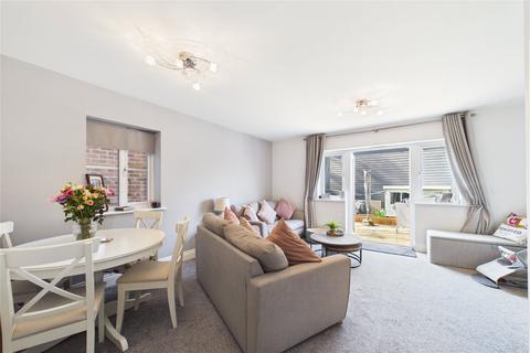 3 bedroom semi-detached house for sale, Merlin Way, Bracknell, Berkshire, RG12