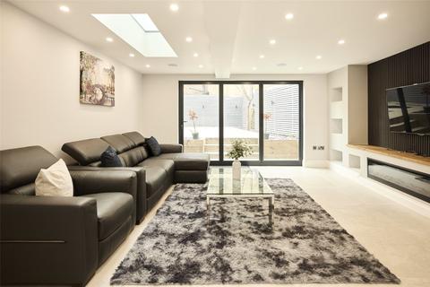 undefined, Grayling Road, London, N16