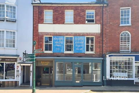 undefined, Market Square, Buckingham, MK18