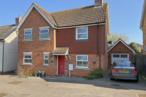 3 bedroom detached house to rent, Nunnery Grove, Minster On Sea ME12
