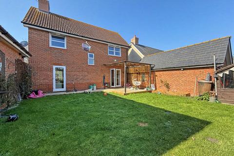 3 bedroom detached house to rent, Nunnery Grove, Minster On Sea ME12