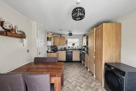 3 bedroom detached house to rent, Nunnery Grove, Minster On Sea ME12