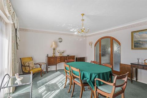 3 bedroom detached house for sale, Chyngton Road, Seaford