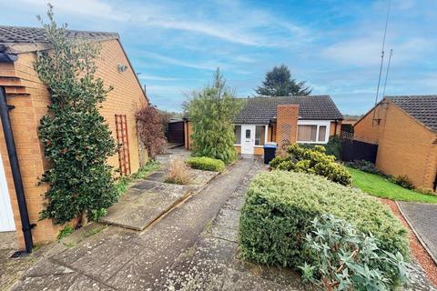 2 bedroom bungalow to rent, Sallow Avenue, Northampton