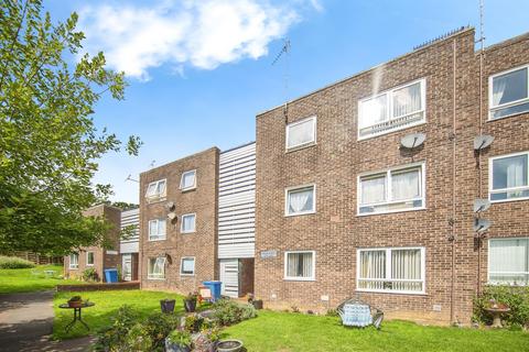 undefined, Hale Close, Ipswich