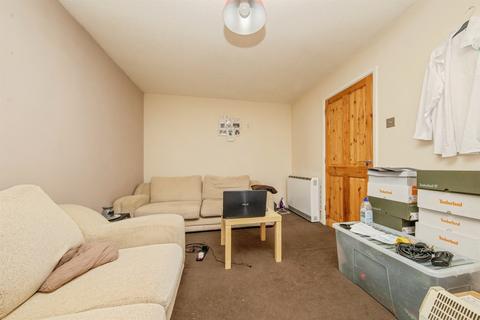 undefined, Hale Close, Ipswich