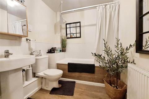 undefined, Limehouse Court, Kent ME10
