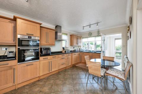 4 bedroom detached house for sale, Newmarket Road, Royston SG8