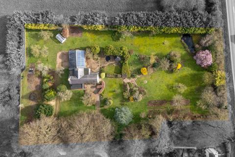 4 bedroom detached house for sale, Newmarket Road, Royston SG8
