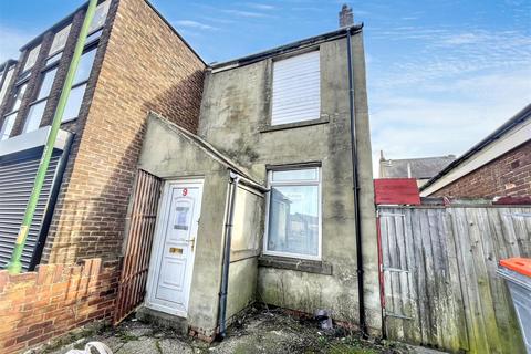 2 bedroom end of terrace house for sale, John Street Square, Consett DH8