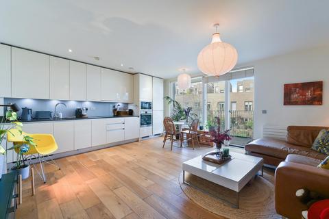 2 bedroom apartment for sale, Narrowboat Avenue, Brentford, TW8