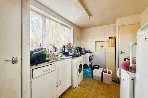 undefined, Dwyer Road, Reading, Berkshire