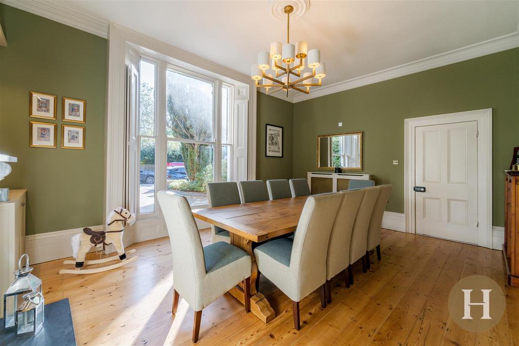 Hadleigh Estate Agents-14.jpg