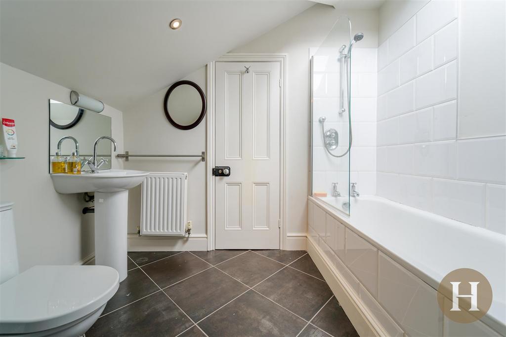 Ensuite